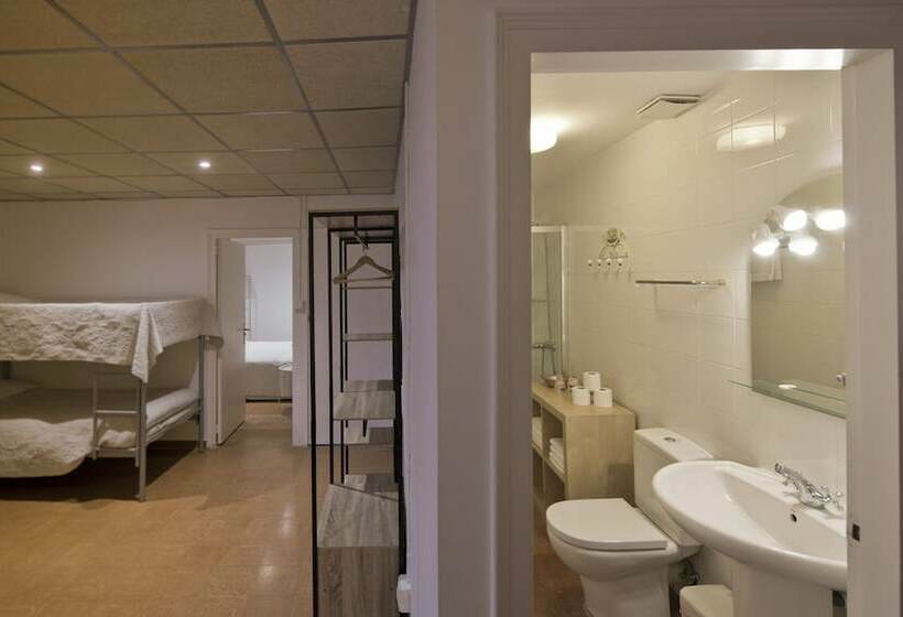 غرفة عائلية, Hostal La Salut De Terrades