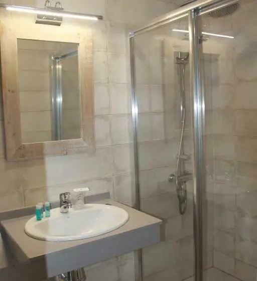 １ベッドルームアパートメント, Torre Del Oro