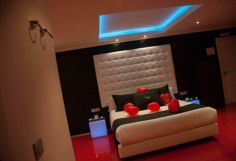 스위트, Motel Paraiso