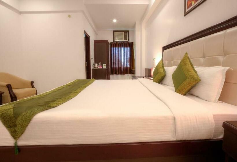 豪华房间, Treebo Shivam Inn Near Singapore Mall