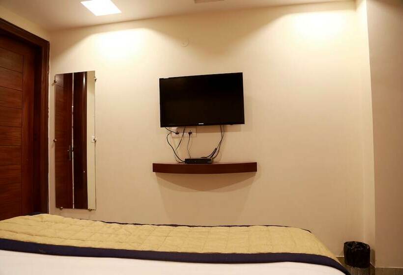 디럭스 룸, Geetasaar