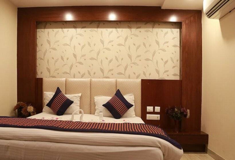 디럭스 룸, Geetasaar