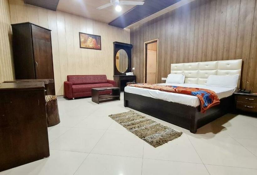 带大床的高级房间, H.k. Continental