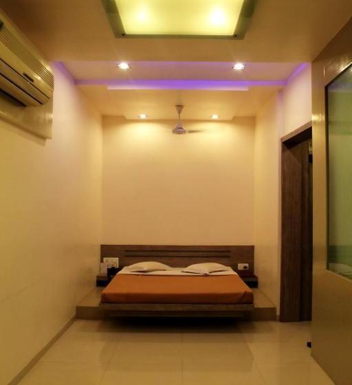 اتاق اجرایی, Kuber