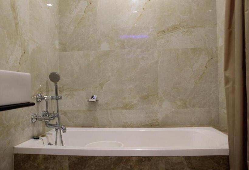 سوییت اجرایی, Kuber