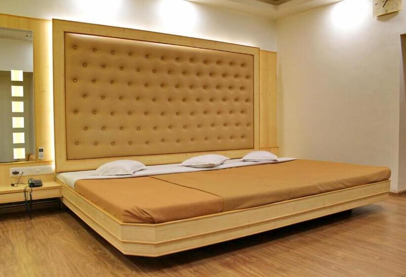 سوییت اجرایی, Kuber