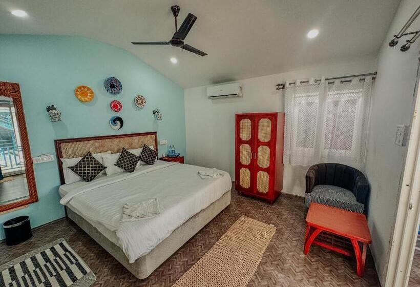 חדר דלוקס צדדי נוף לים, New Common Home