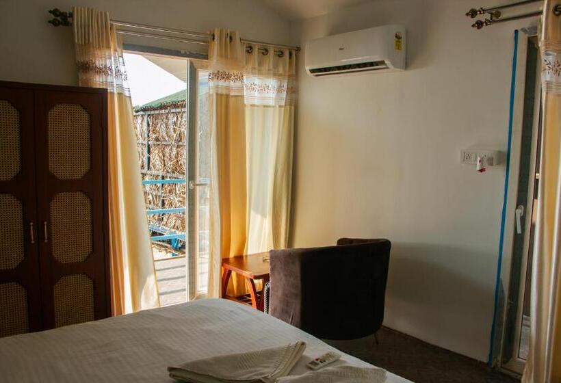 קוטג' דלוקס, New Common Home