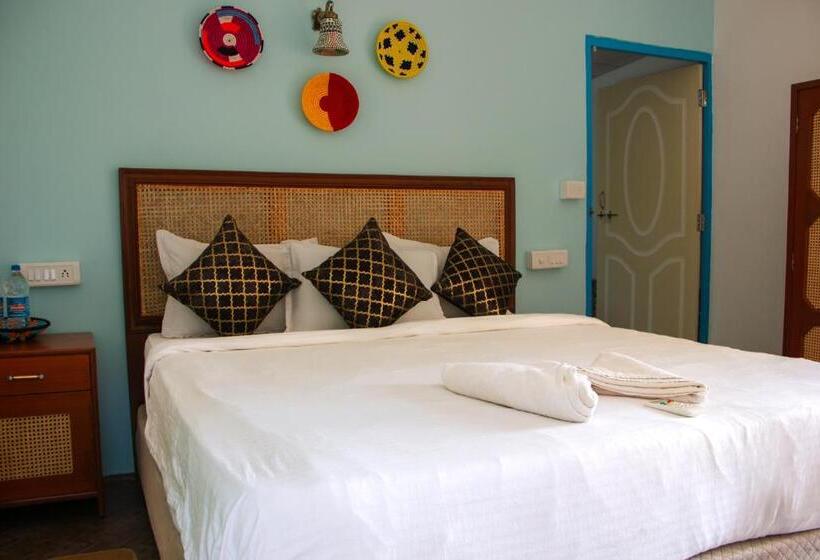 קוטג' דלוקס, New Common Home