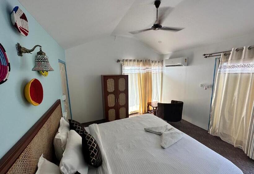 קוטג' דלוקס, New Common Home