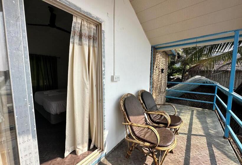 קוטג' דלוקס, New Common Home