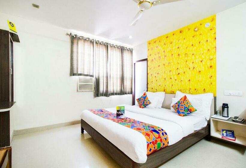 חדר סופריור עם מיטת קינג, Omni Plaza