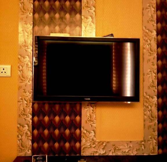 جناح عائلي, Omni Plaza