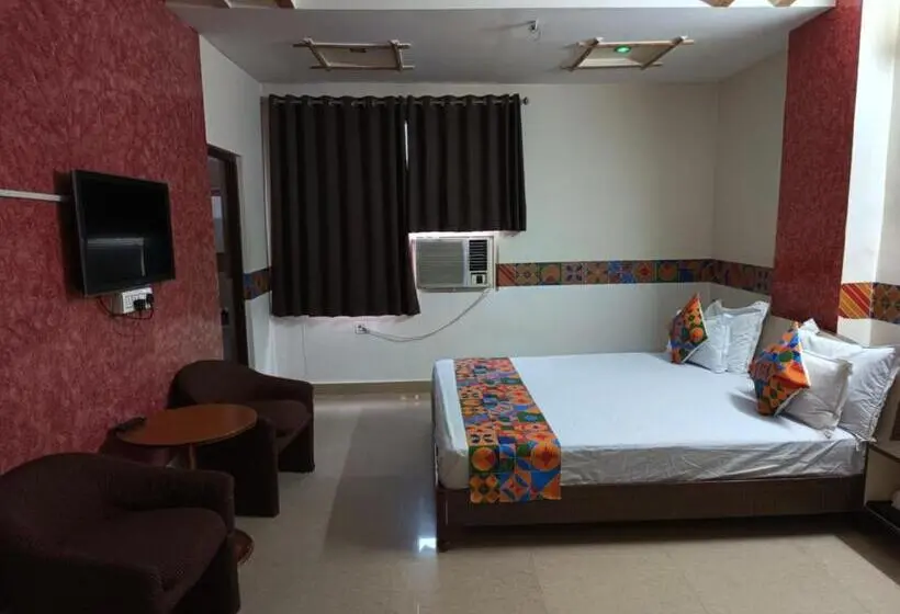 Deluxe-huone, Omni Plaza