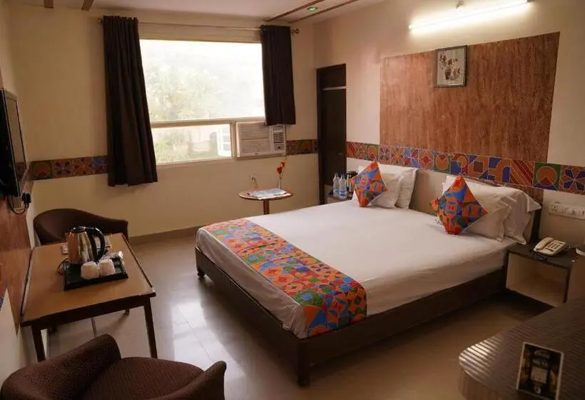 Standard-huone, Omni Plaza