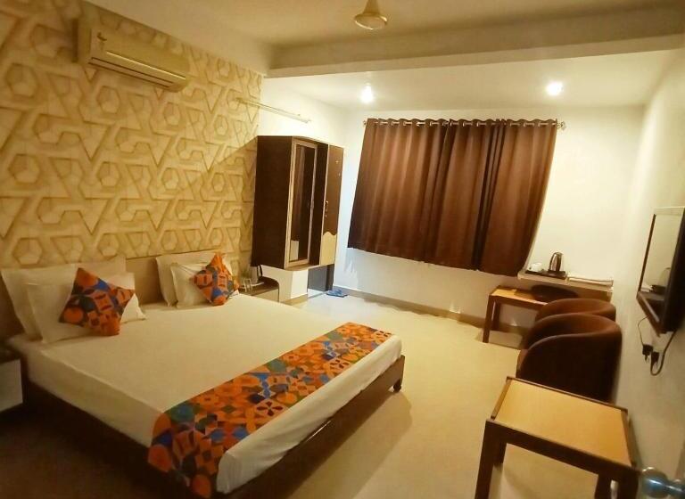 חדר סטנדרט, Omni Plaza