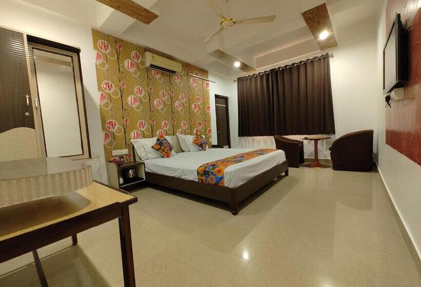 חדר סטנדרט, Omni Plaza