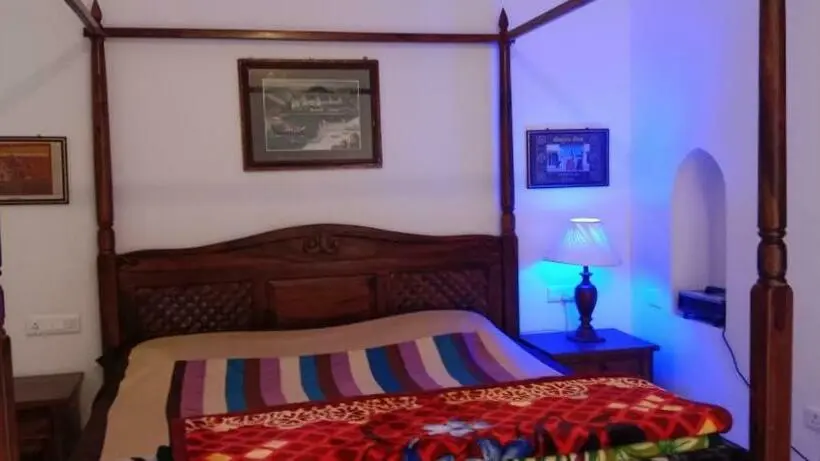 スイート, Radhika Haveli, Mandawa