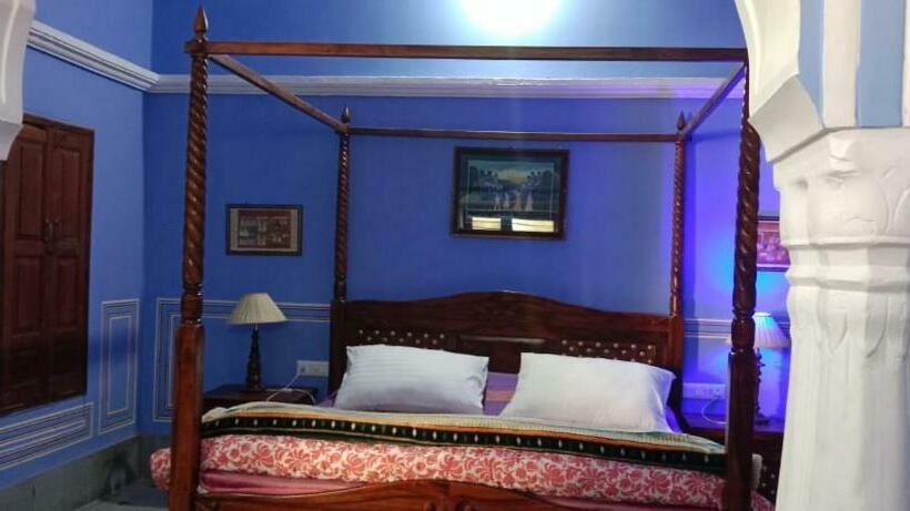 جناح, Radhika Haveli, Mandawa