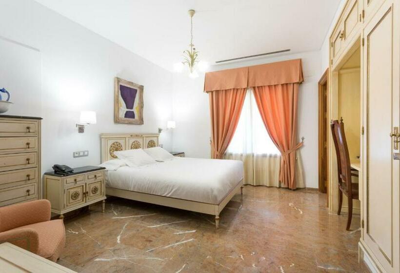 Camera Standard, Riad Arruzafa