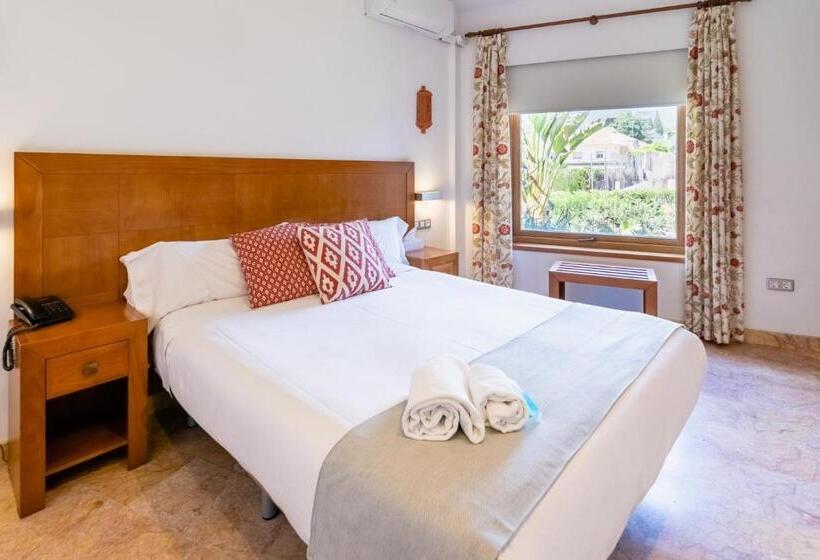 Camera Standard, Riad Arruzafa