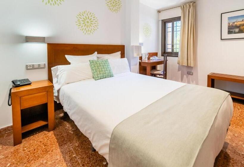 Camera Economy, Riad Arruzafa