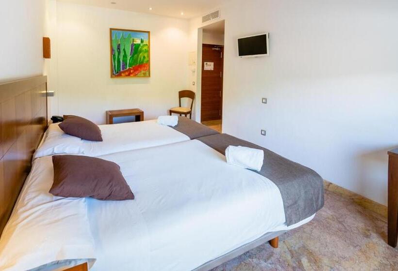 Camera Standard, Riad Arruzafa