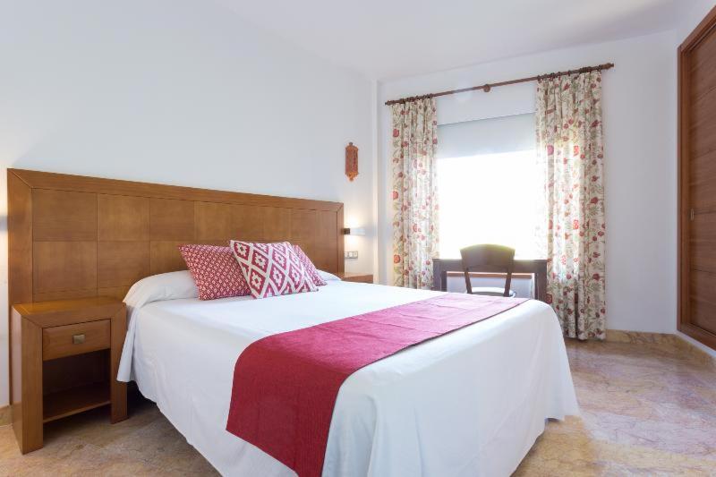 Camera Standard, Riad Arruzafa