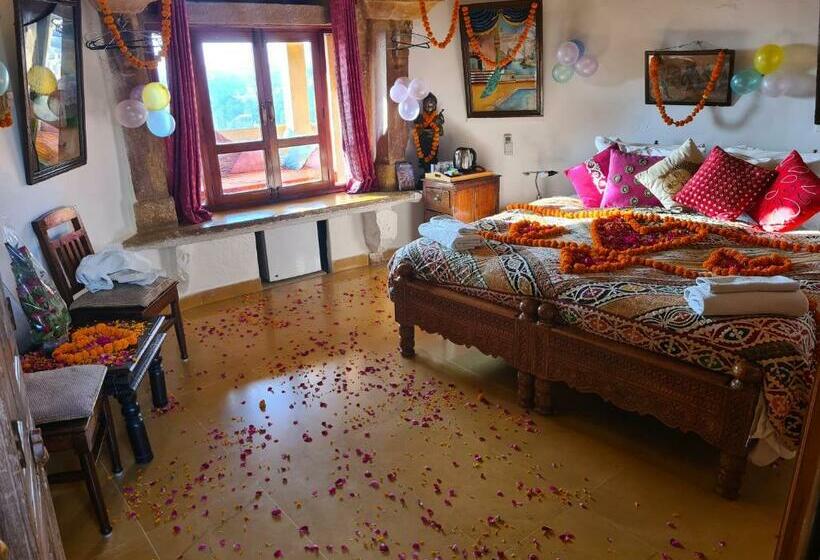 バルコニー付きデラックスルーム, Victoria