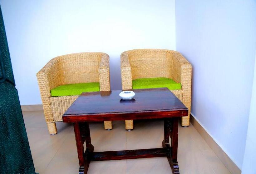 اتاق اجرایی با چشم‌انداز دریا, Little Elephant Beach Resort