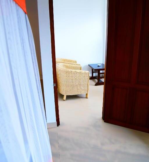 اتاق اجرایی با چشم‌انداز دریا, Little Elephant Beach Resort