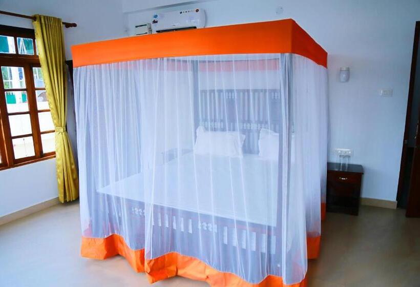 اتاق اجرایی با چشم‌انداز دریا, Little Elephant Beach Resort