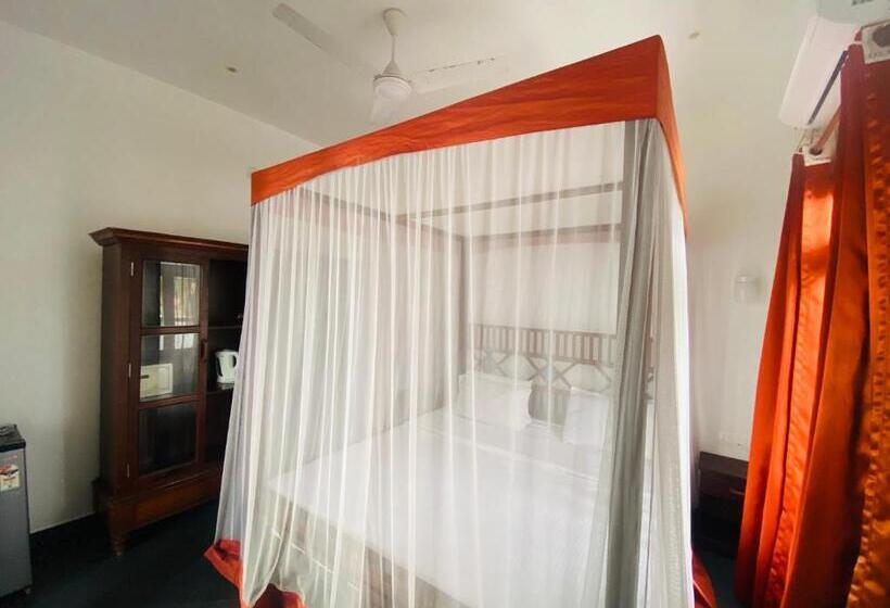 اتاق راحتی با چشم‌انداز دریا, Little Elephant Beach Resort