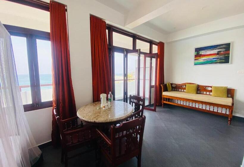 اتاق راحتی با چشم‌انداز دریا, Little Elephant Beach Resort