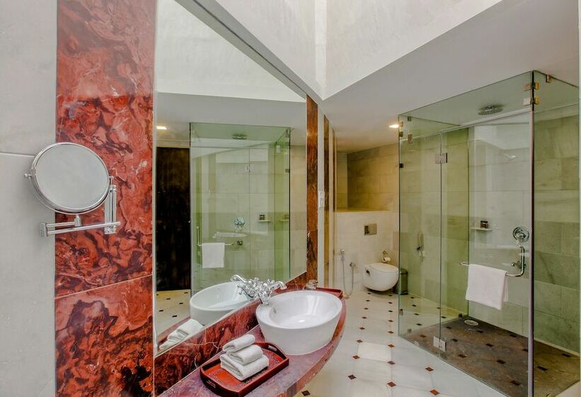 سوییت, Shouryagarh Resort & Spa