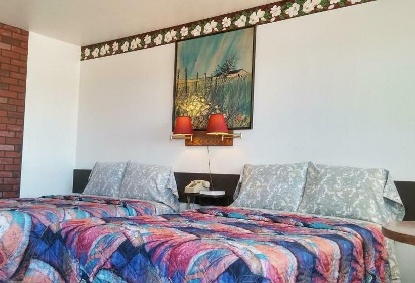 2ダブルベッドのスタンダードルーム, American Inn Motel Canon City