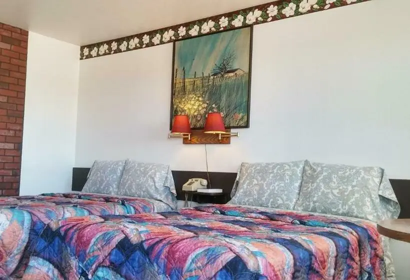 ２ダブルベッドのスタンダードルーム, American Inn Motel Canon City
