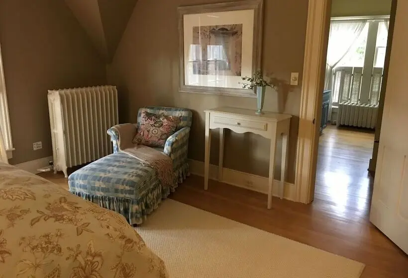 デラックススイート, Dream House Country Inn