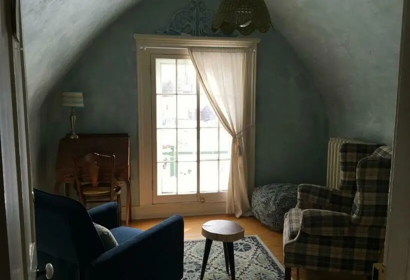 デラックススイート, Dream House Country Inn
