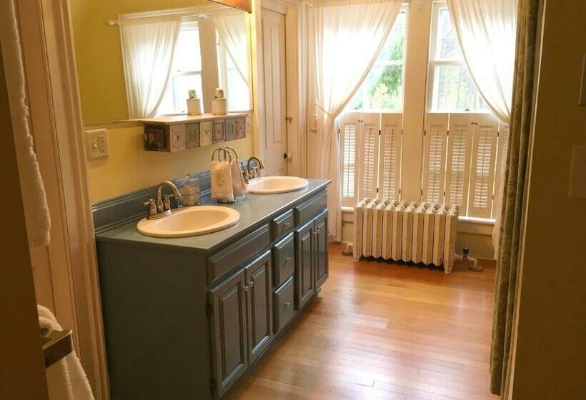 جناح ديلوكس, Dream House Country Inn