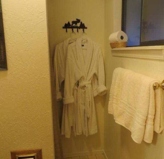 סוויטה משפחתית, Donner Lake Inn