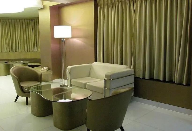 Royal-sviitti, Cocoon Luxury Business