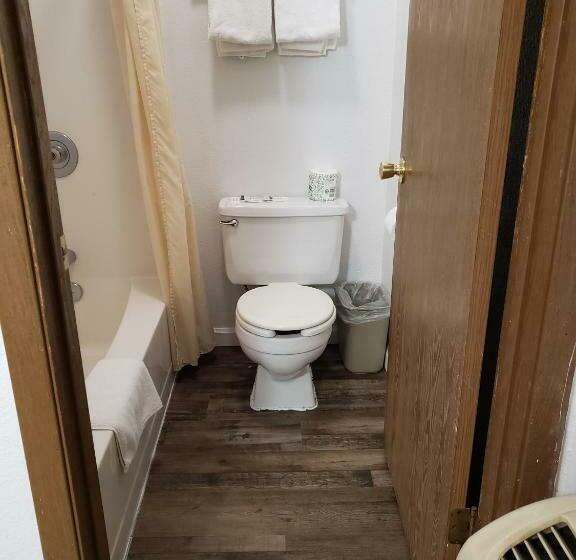 חדר סטנדרט, Budget Inn