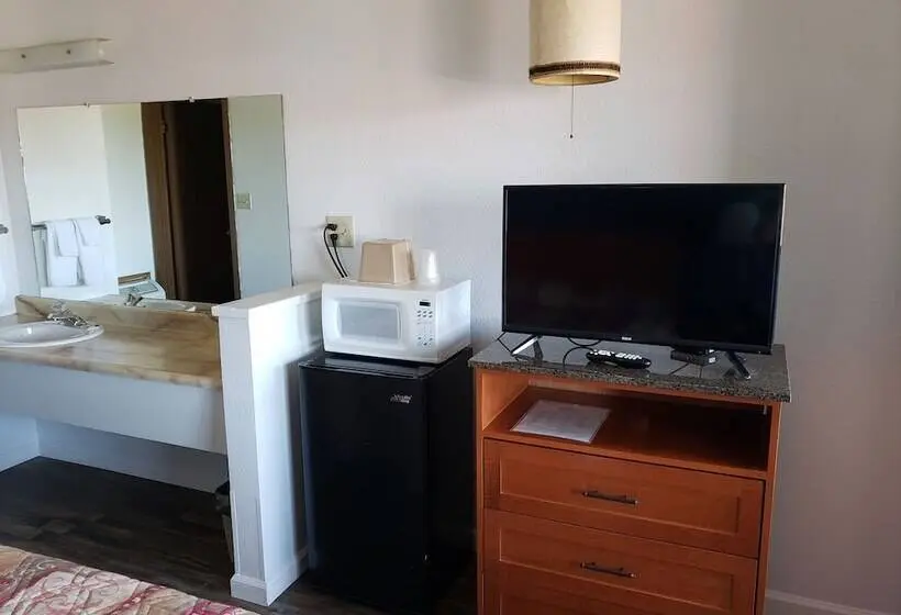 Standard-huone Parivuode, Budget Inn