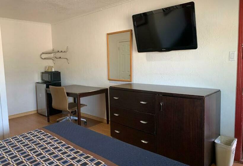 غرفة قياسية, Budget Inn