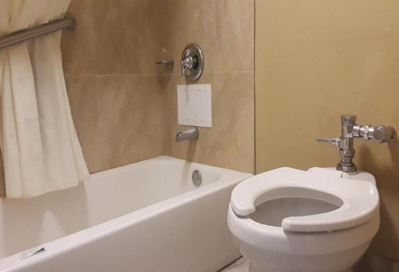 חדר דלוקס, OYO Hotel Tallahassee Downtown