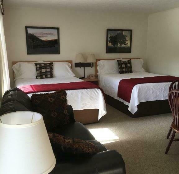 디럭스 스튜디오, Cardinal Inn