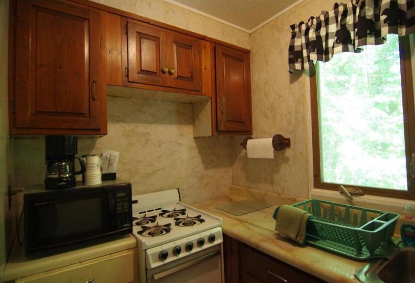 スタンダードルーム, Cramers Point Lake Breeze