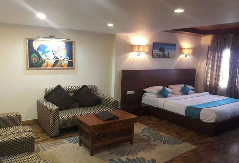 豪华房间, Mount Siniolchu