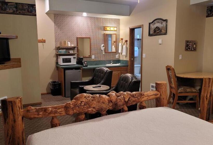 Номер Superior, Riverfront Motel & Cabins